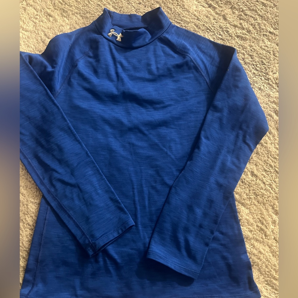 - Under armour compression under layer shirt
